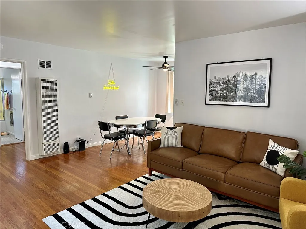 219 Esperanza Ave home-pic-3